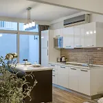 St Julians 102 Near And Paceville 아파트 *